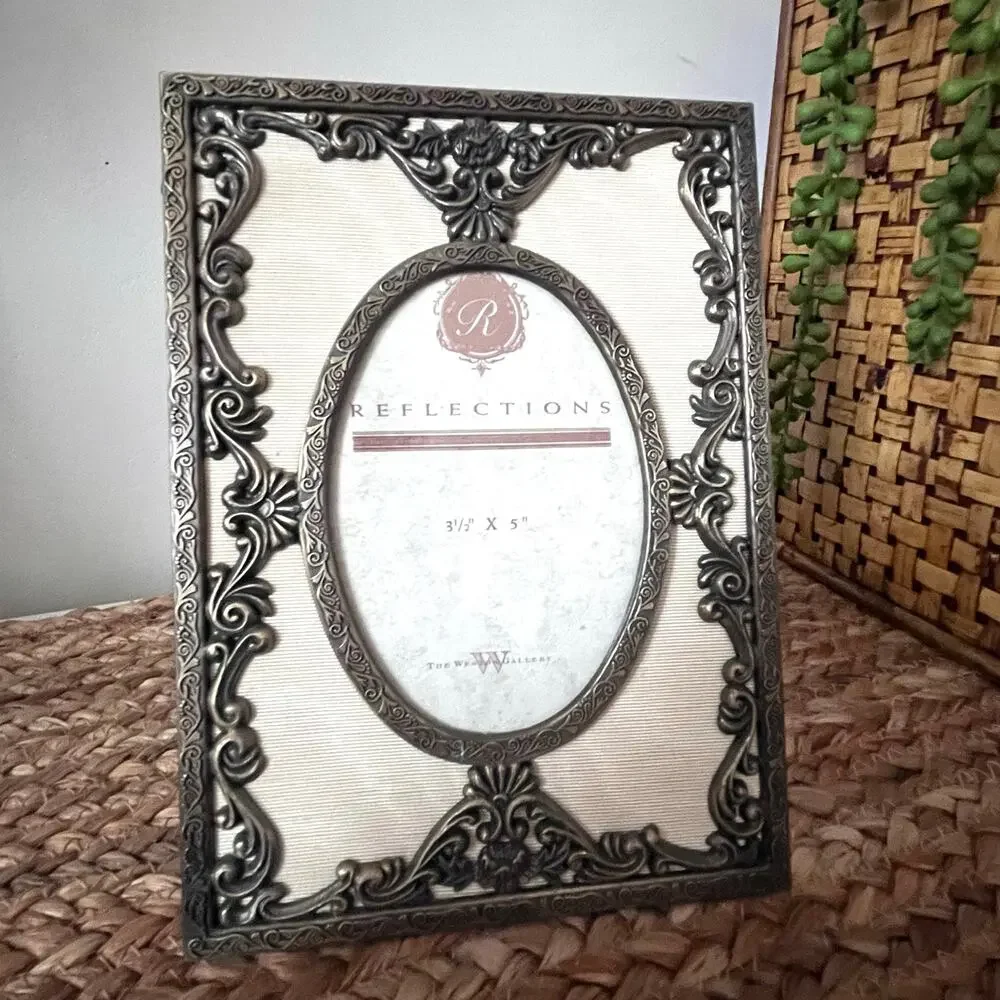 Vintage Antique Brass Tone Textured Fabric Filigree Ornate Oval Weston Gallery
